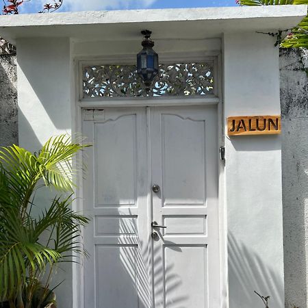 Villa Jalun Seminyak  Luaran gambar