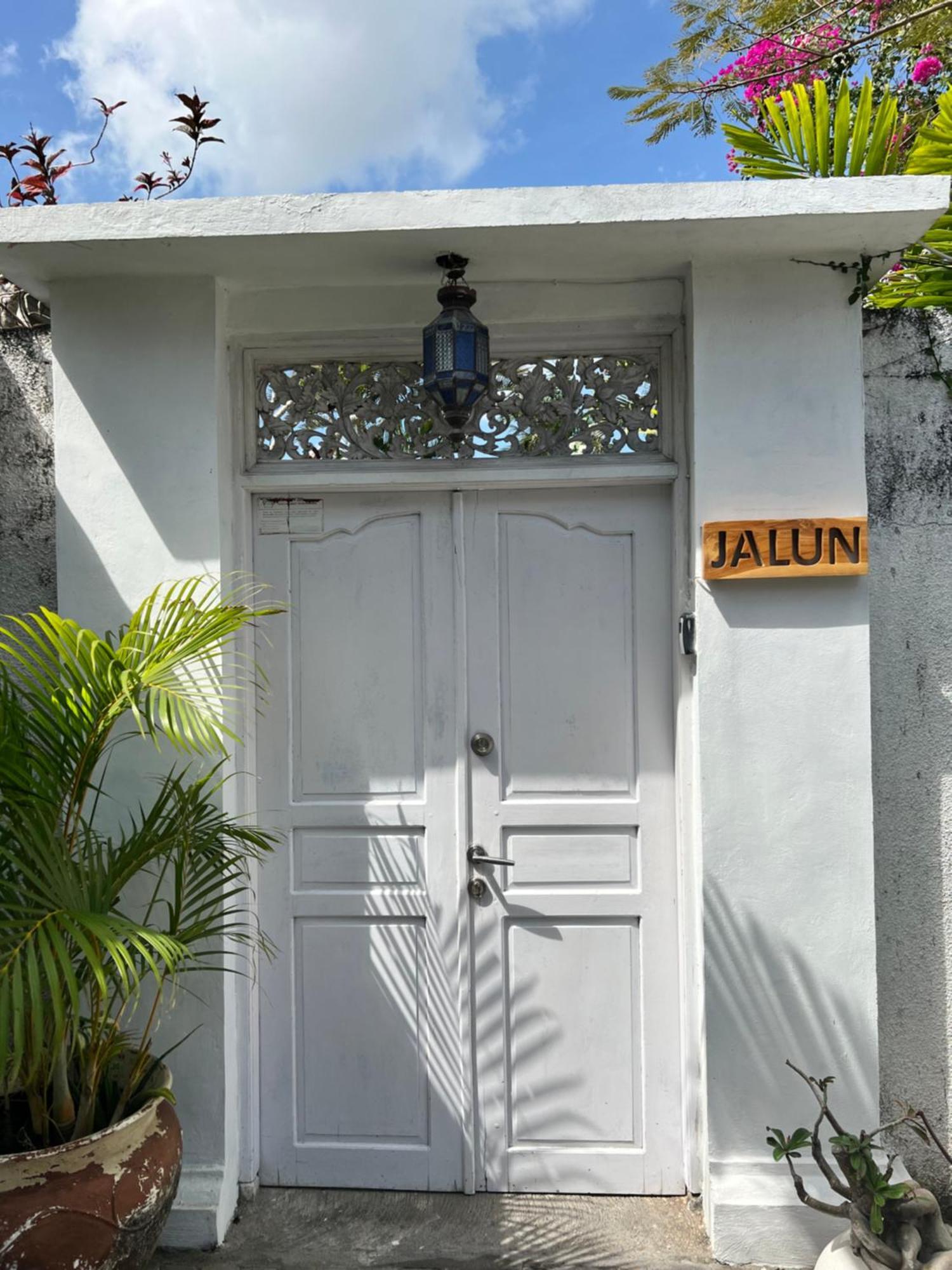 Villa Jalun Seminyak  Luaran gambar